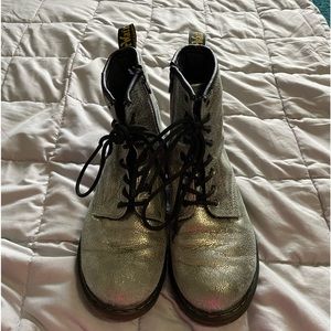Metallic dr martens